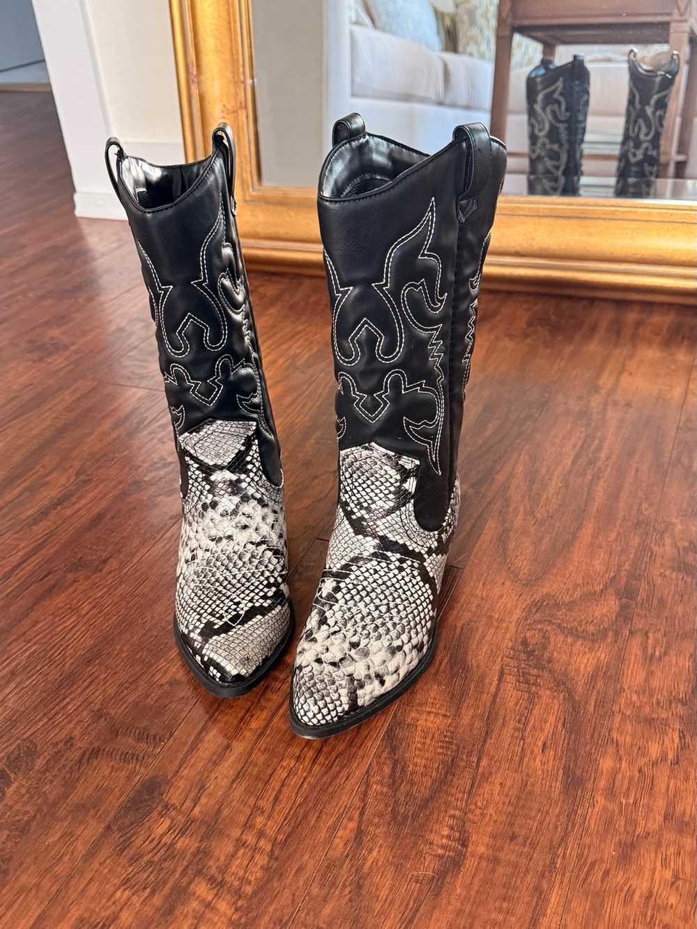 Black & Grey Python Snake-Print Western Cowgirl Boots